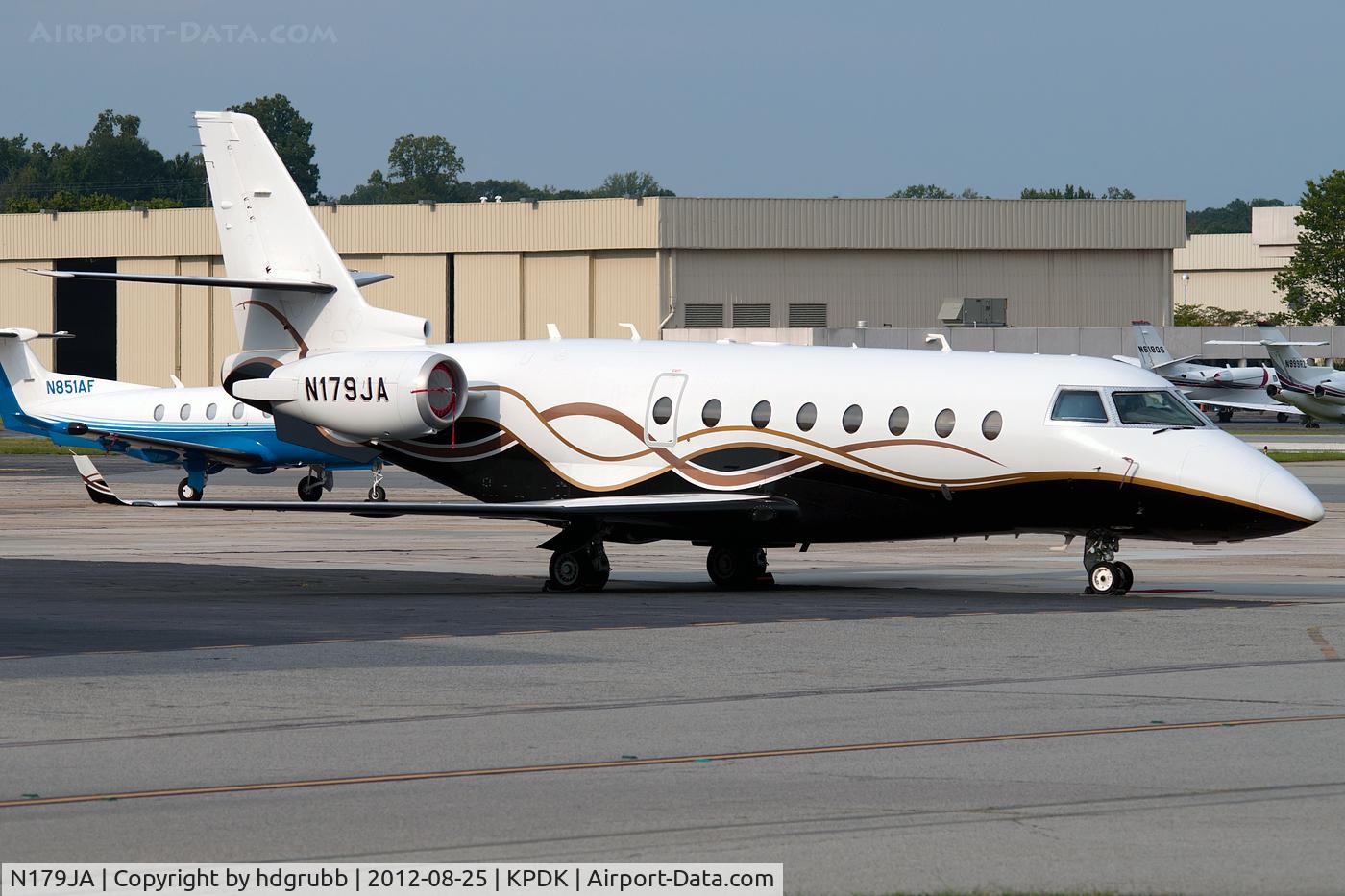 N179JA, 2003 Israel Aircraft Industries Gulfstream 200 C/N 088, Parked at KPDK Epps terminal