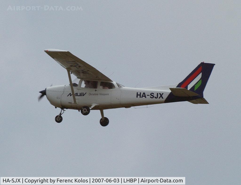 HA-SJX, 1978 Cessna 172N C/N 17270653, Ferihegy