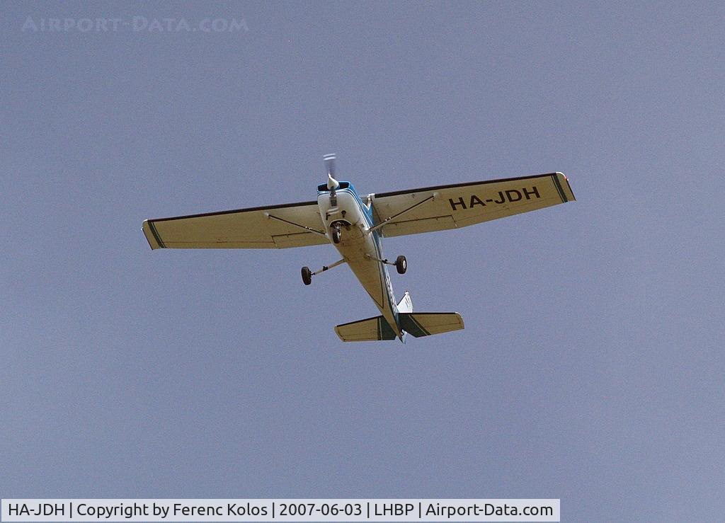 HA-JDH, 1971 Reims 150L C/N 15000734, Ferihegy