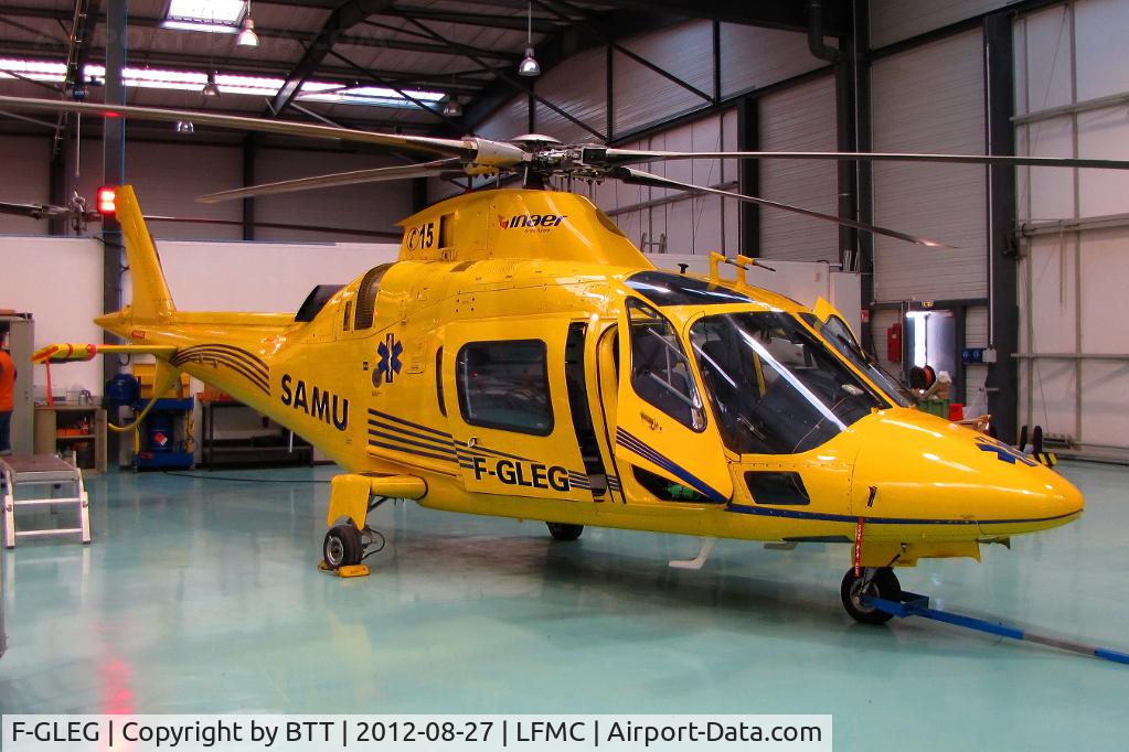 F-GLEG, Agusta A-109E Power C/N 11030, SAMU 15 in Hangar