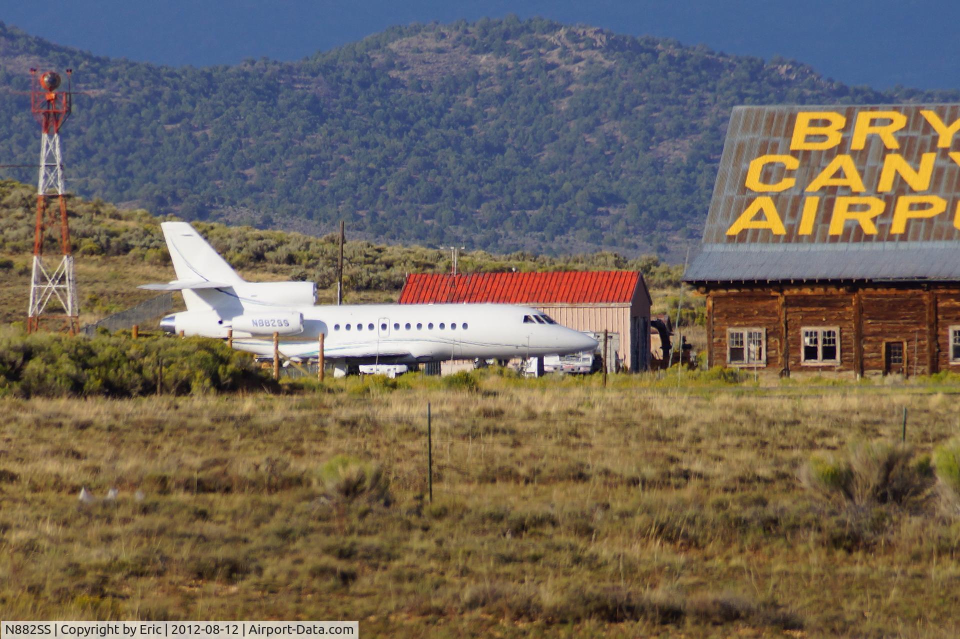 N882SS, 1990 Dassault-Breguet Falcon (Mystere) 900 C/N 80, Still at Bryce airfield on august the 12th 2012 !!!