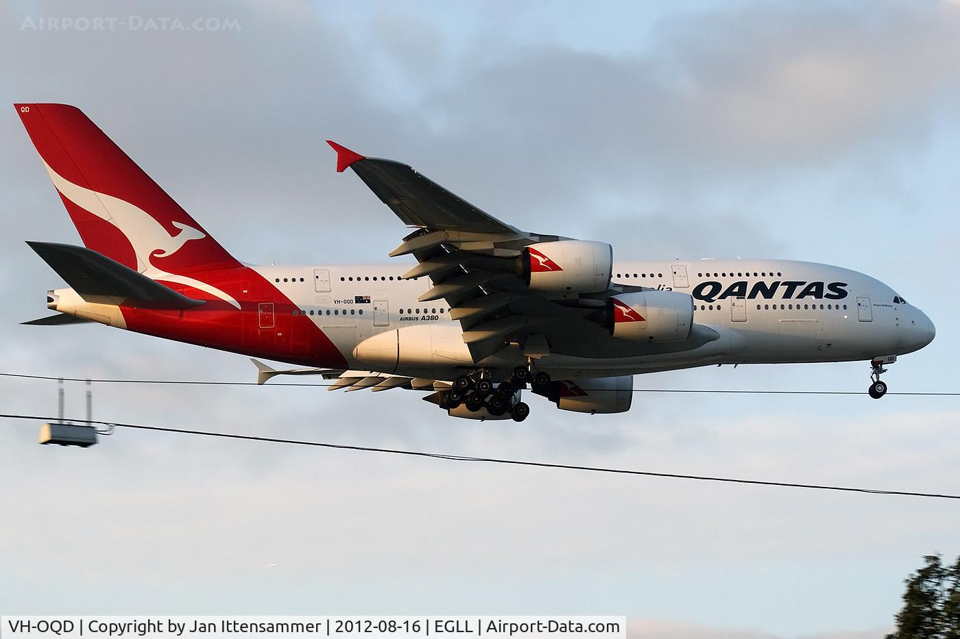 VH-OQD, 2008 Airbus A380-842 C/N 026, VH-OQD @ EGLL