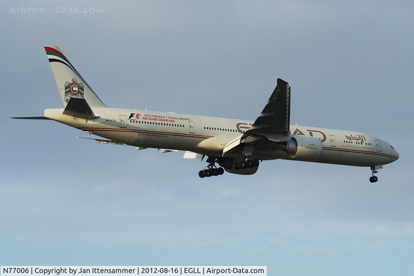 N77006, 1998 Boeing 777-224 C/N 29476, N77006 @ egll