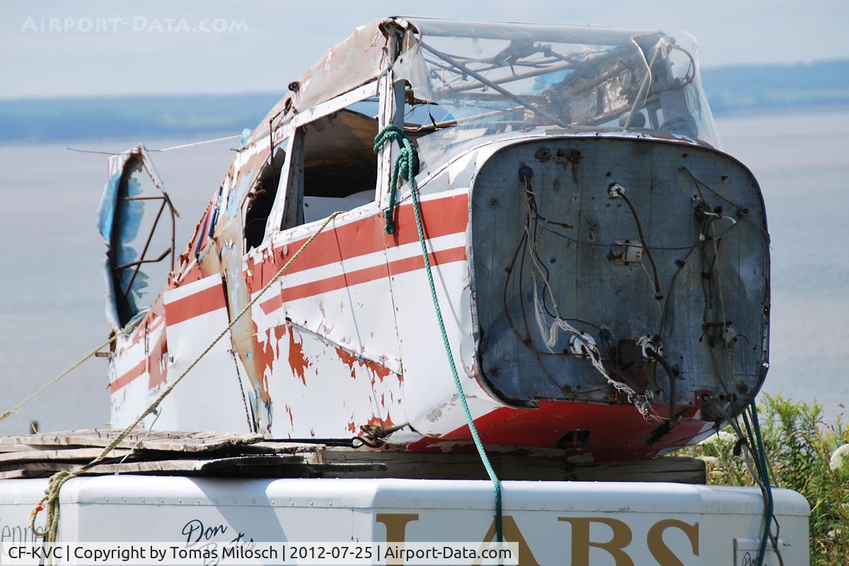 CF-KVC, Piper PA-22-160 Tri Pacer C/N 22-6348, The owner, Don Bates, told me: 