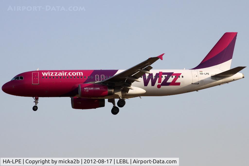 HA-LPE, 2002 Airbus A320-233 C/N 1892, Landing in 25R