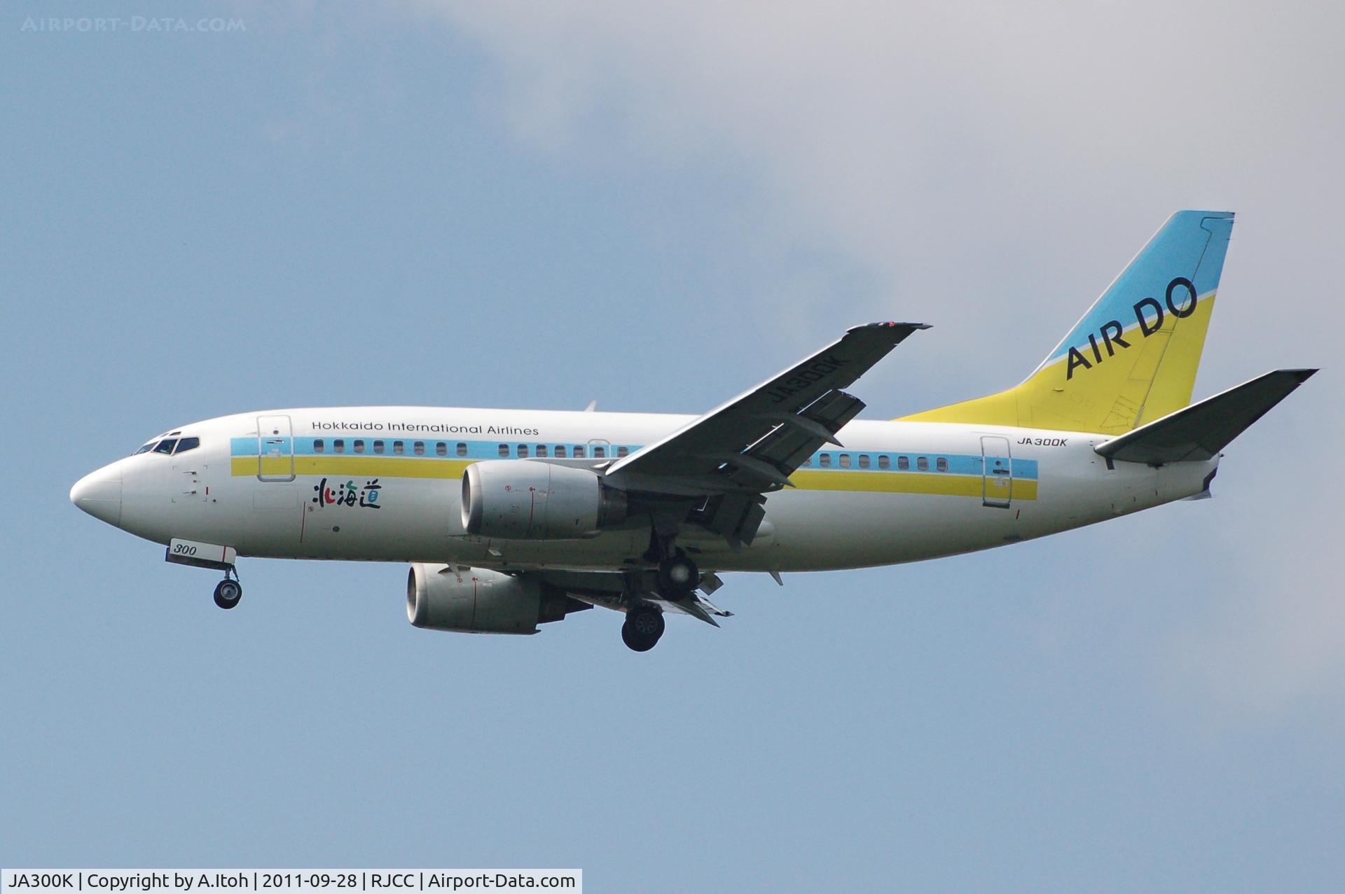 JA300K, 1997 Boeing 737-54K C/N 27434, AIR DO  Rwy 19L  app