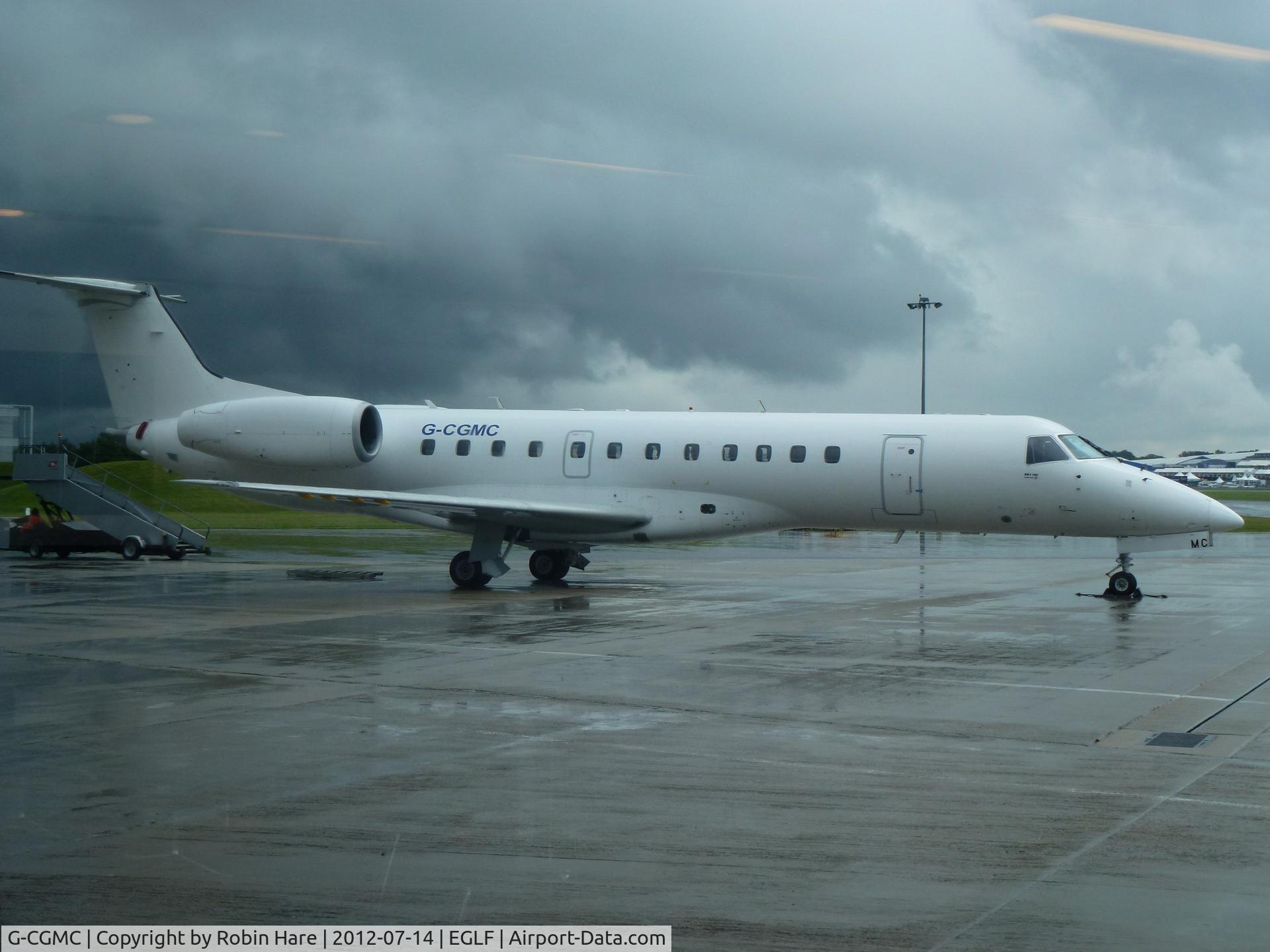 G-CGMC, 1999 Embraer ERJ-135ER (EMB-135ER) C/N 145198, Farnborough