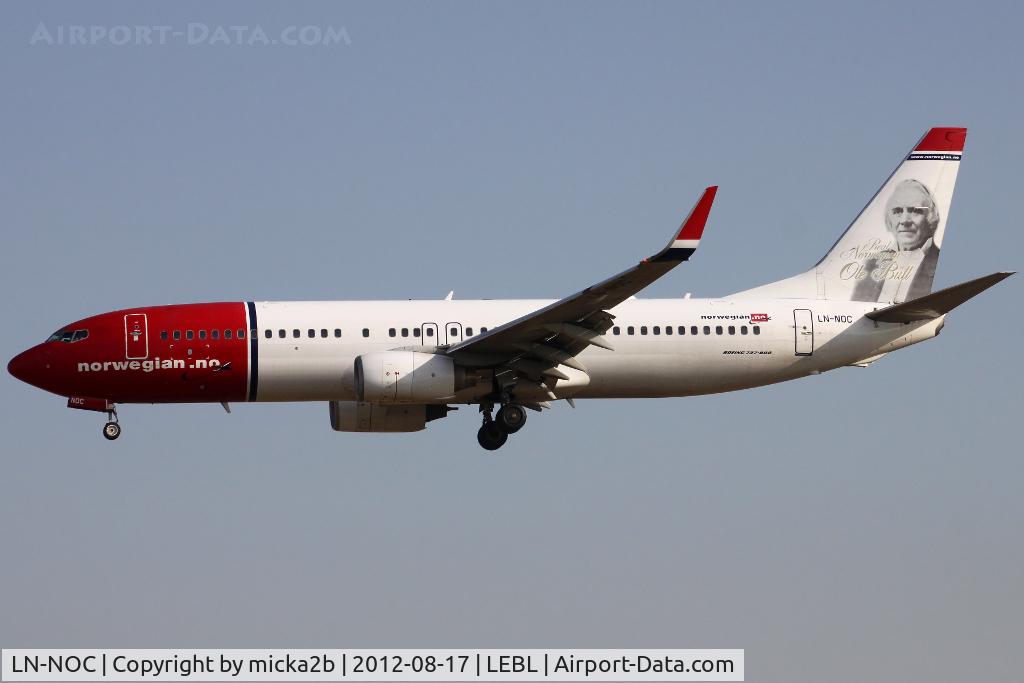 LN-NOC, 2001 Boeing 737-81Q C/N 30785, Landing in 25R