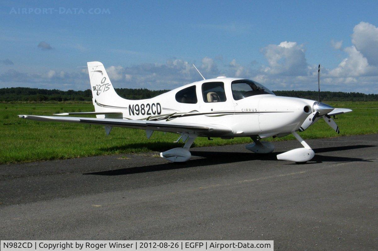 N982CD, 2006 Cirrus SR22 GTS C/N 1853, Visiting Cirrus SR22.