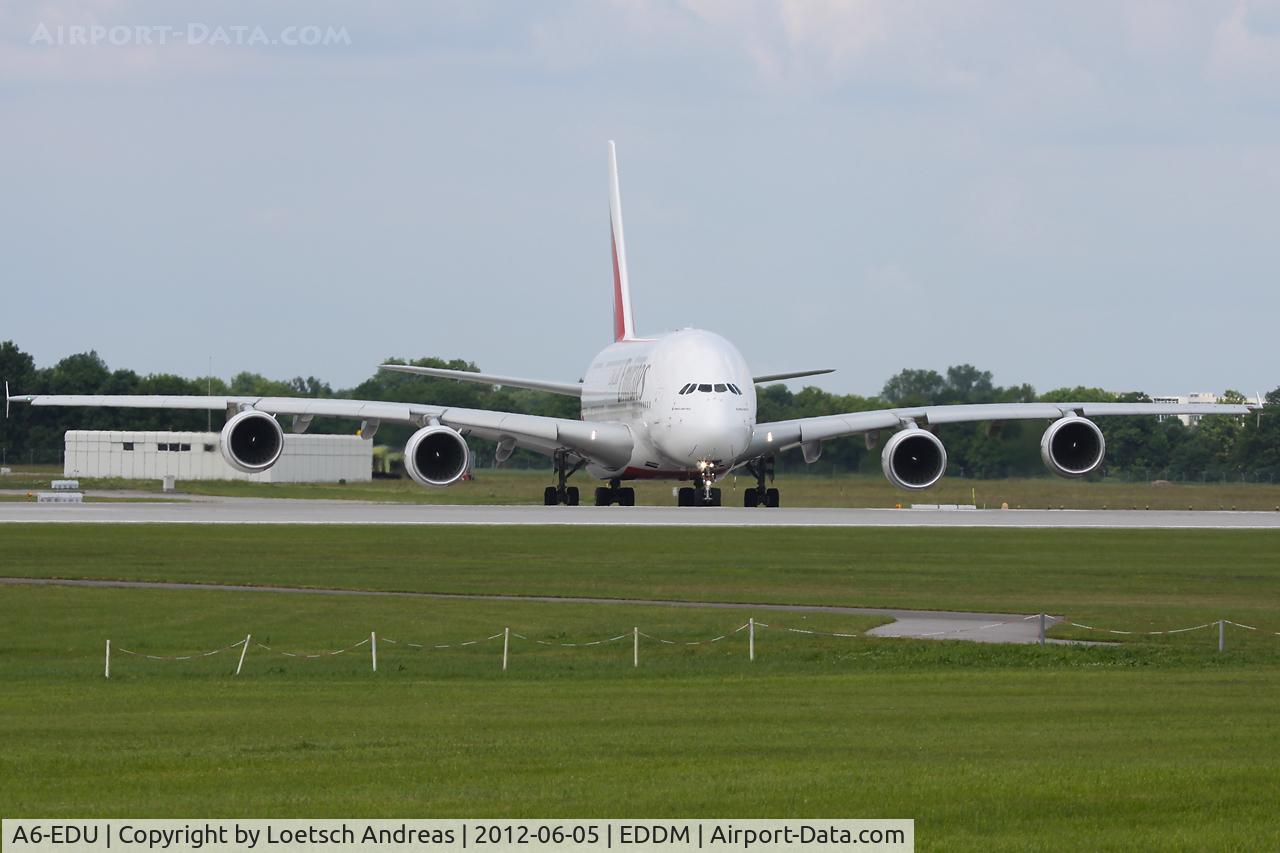 A6-EDU, 2011 Airbus A380-861 C/N 098, Line up - UAE50