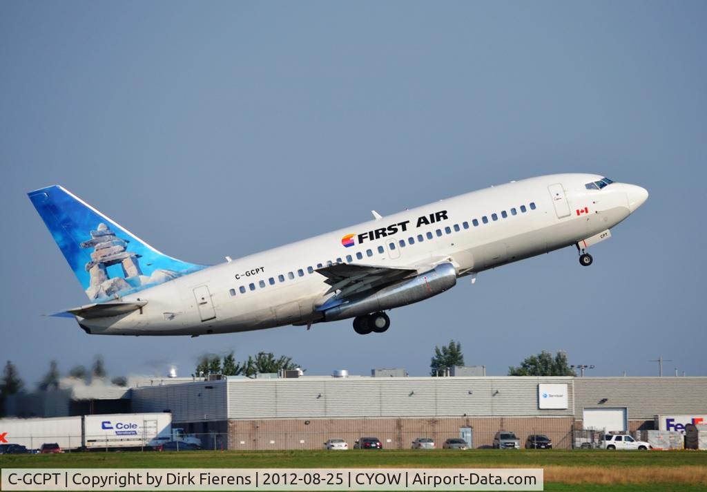 C-GCPT, 1981 Boeing 737-217 C/N 22258, Leaving rwy 7 going north.