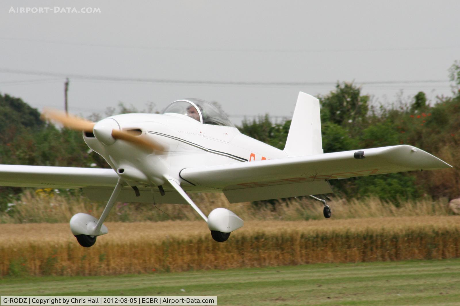 G-RODZ, 2004 Vans RV-3 C/N 10622, The Real Aeroplane Club's Summer Madness Fly-In, Breighton