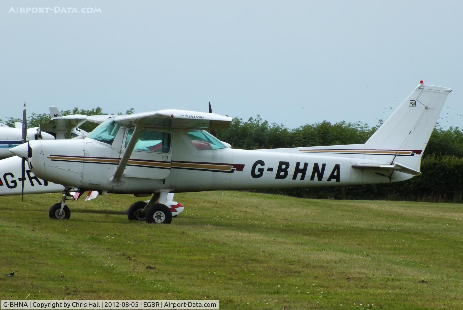 G-BHNA, 1980 Reims F152 C/N 1683, The Real Aeroplane Club's Summer Madness Fly-In, Breighton