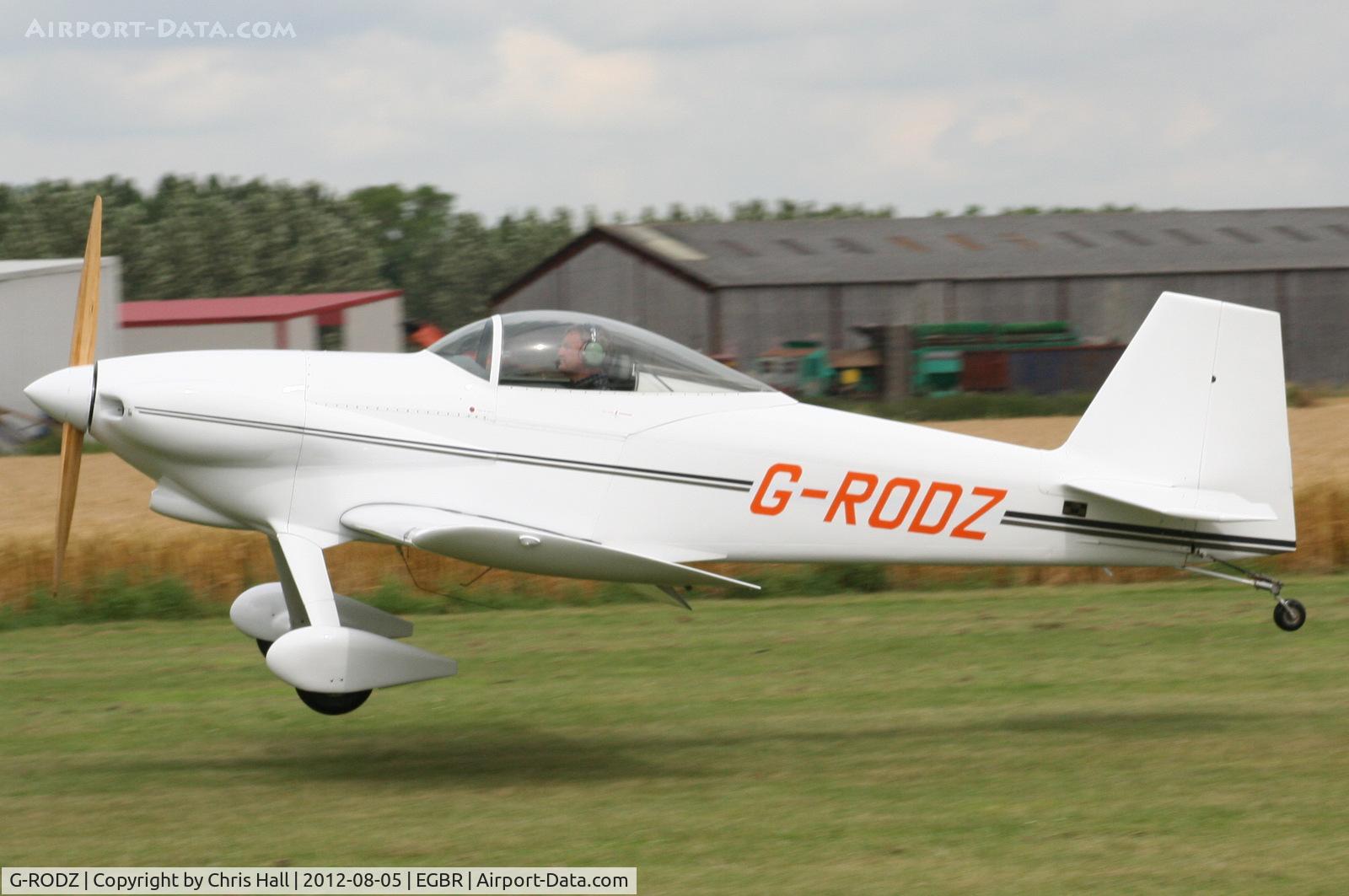 G-RODZ, 2004 Vans RV-3 C/N 10622, The Real Aeroplane Club's Summer Madness Fly-In, Breighton
