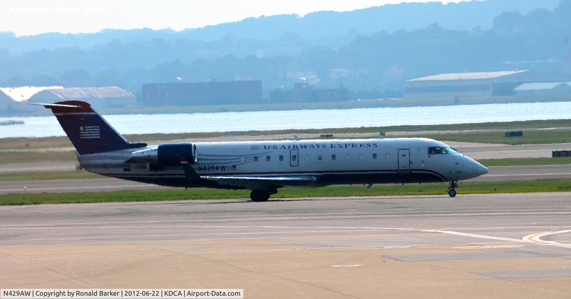N429AW, 2002 Bombardier CRJ-200LR (CL-600-2B19) C/N 7711, Taxi DCA, VA