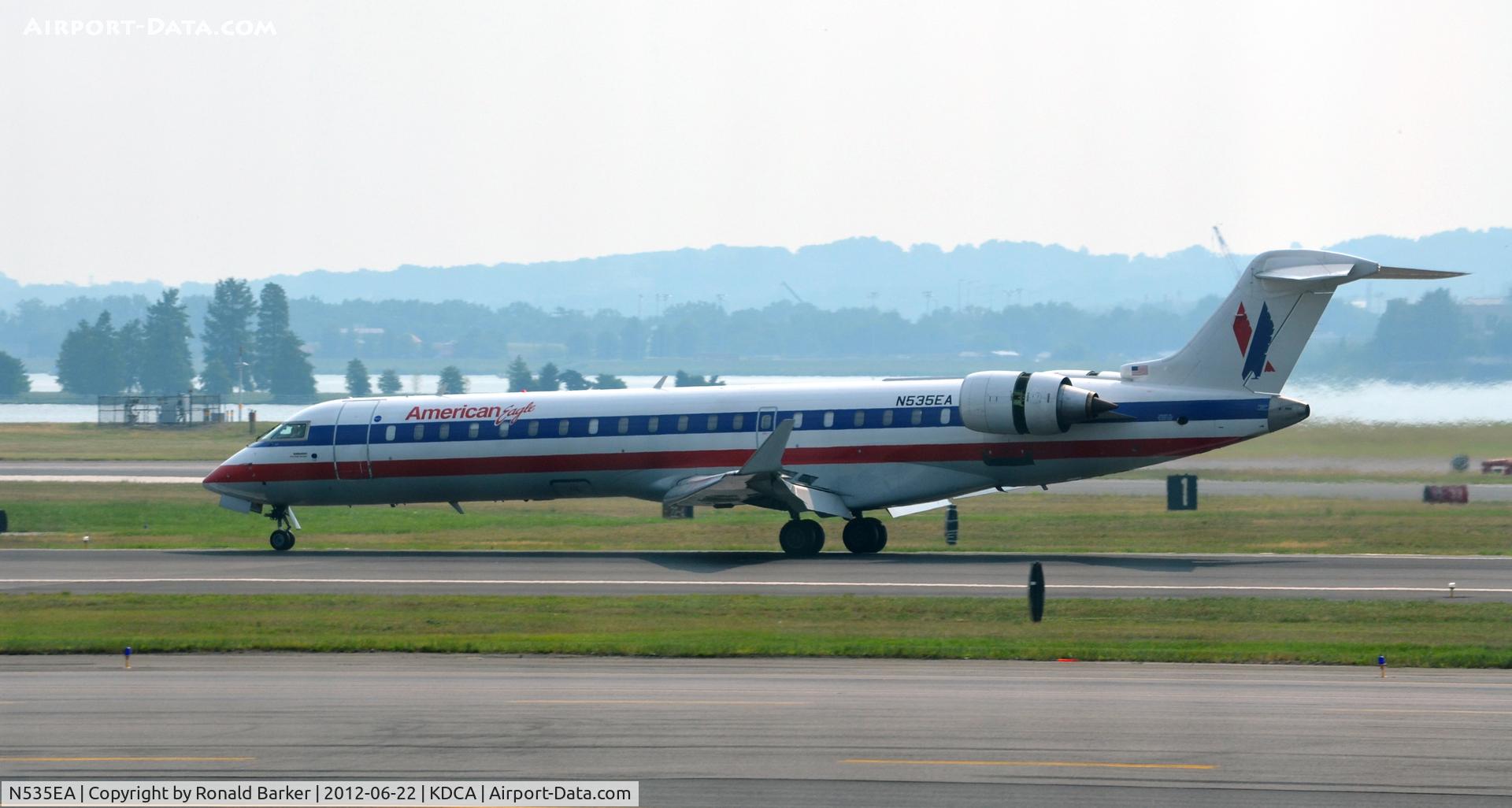 N535EA, Bombardier CRJ-702 (CL-600-2C10) Regional Jet C/N 10313, Landing roll DCA