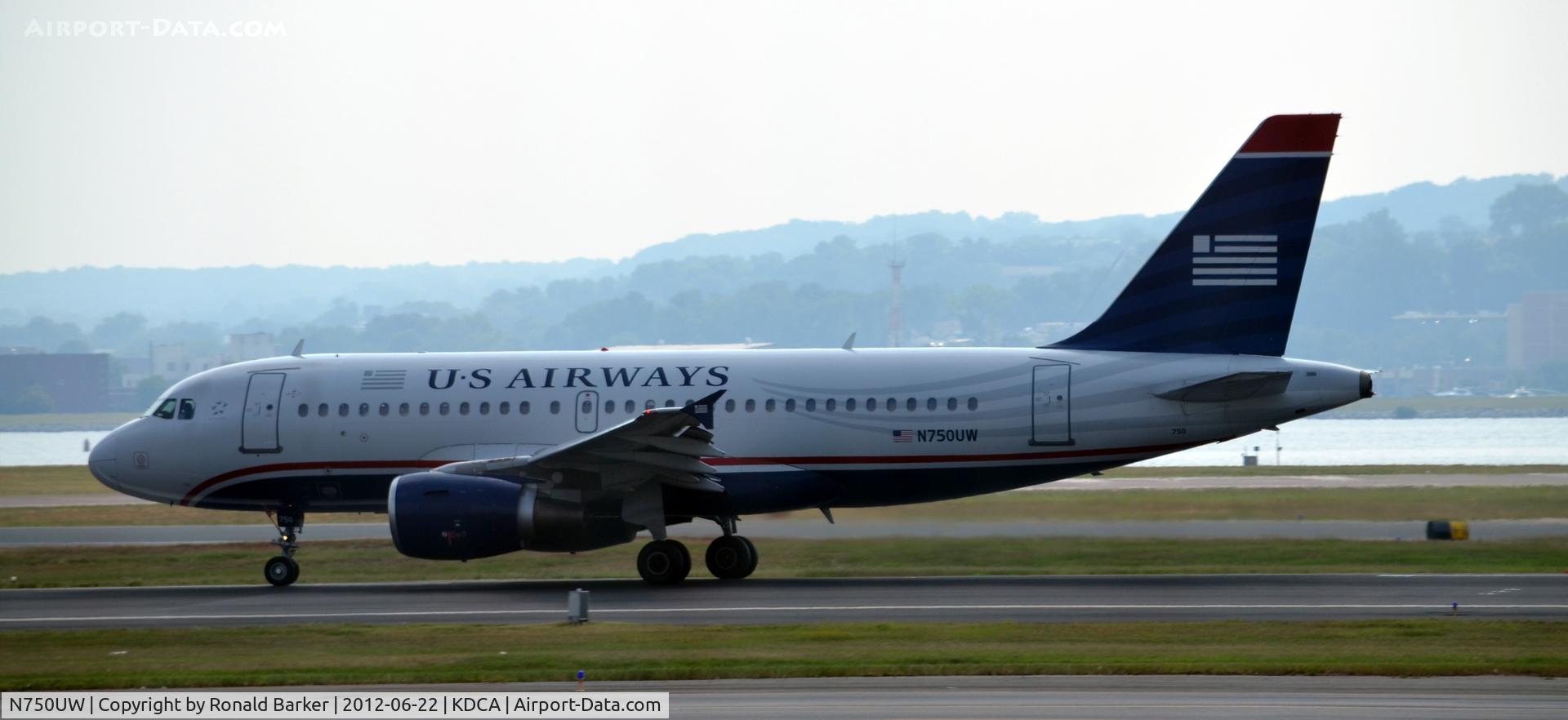 N750UW, 2000 Airbus A319-112 C/N 1315, Takeoff DCA