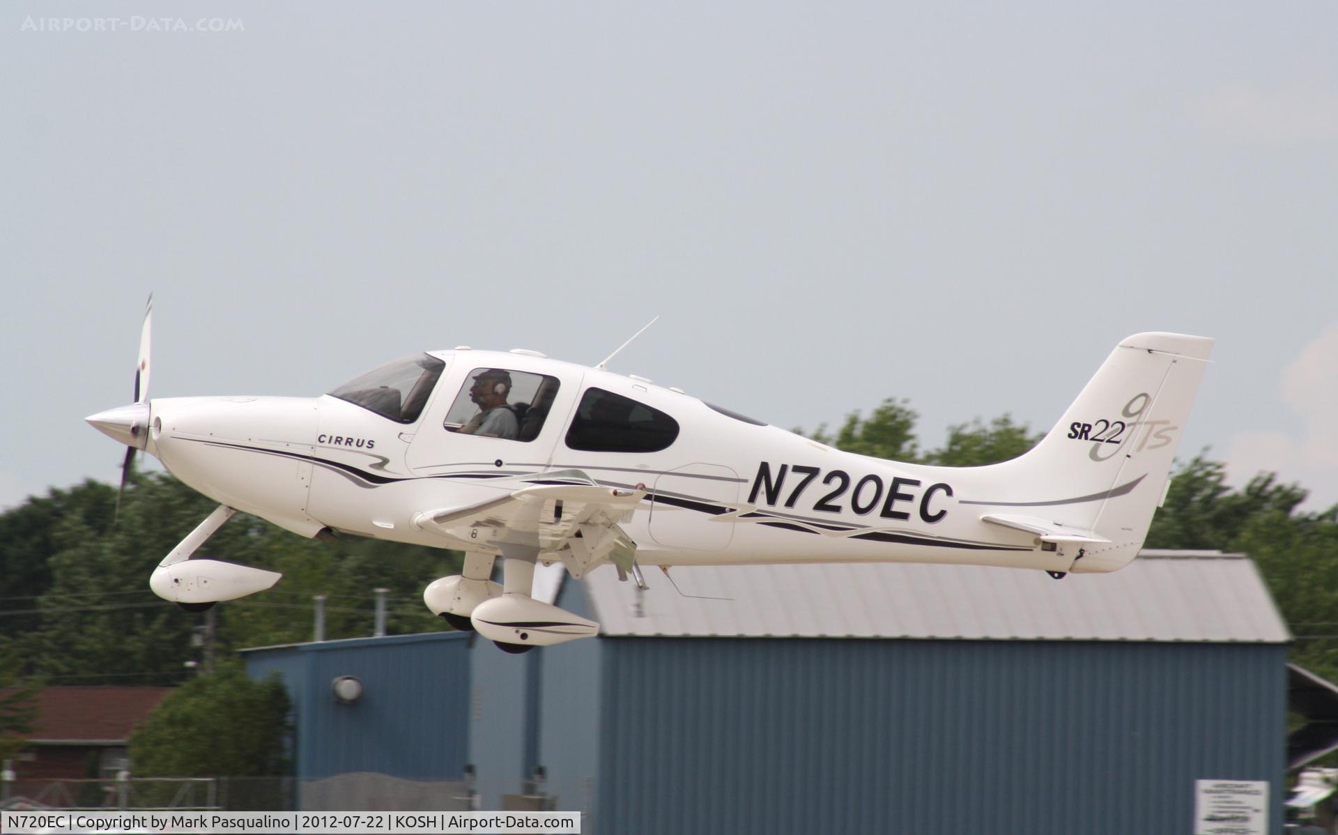 N720EC, 2004 Cirrus SR22 GTS C/N 1218, Cirrus SR22