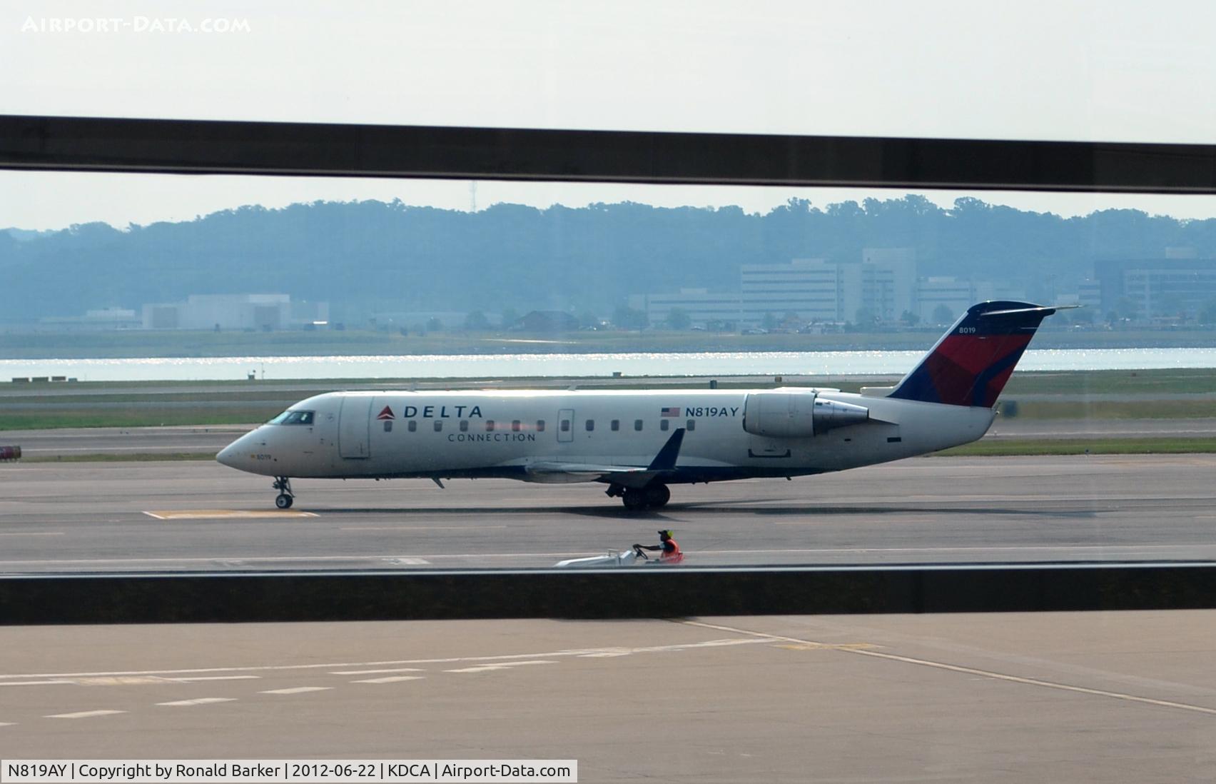 N819AY, 2005 Bombardier CRJ-200LR (CL-600-2B19) C/N 8019, Taxi DCA