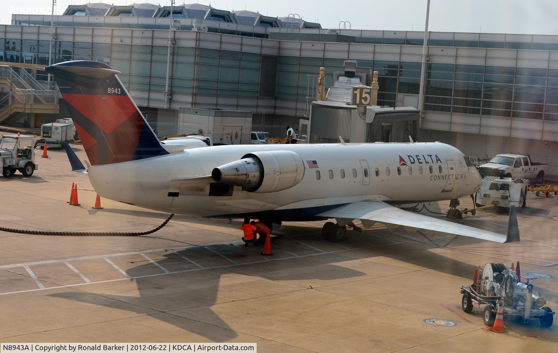 N8943A, 2004 Bombardier CRJ-200 (CL-600-2B19) C/N 7943, DCA, VA
