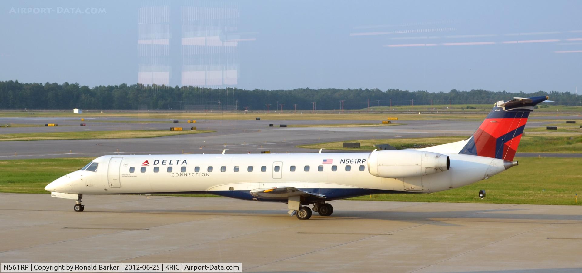 N561RP, 2002 Embraer ERJ-145LR (EMB-145LR) C/N 145447, Taxi RIC, VA
