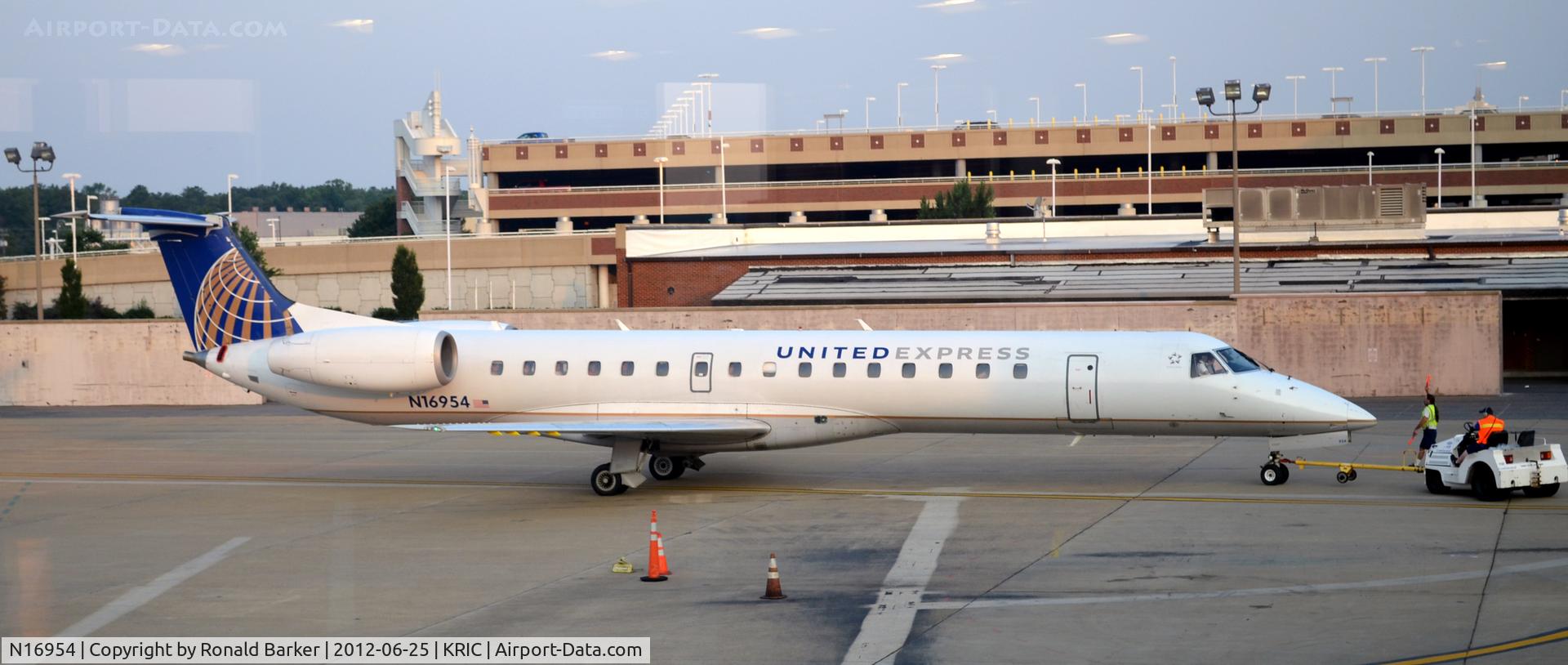 N16954, 1998 Embraer ERJ-145LR (EMB-145LR) C/N 145072, RIC, VA