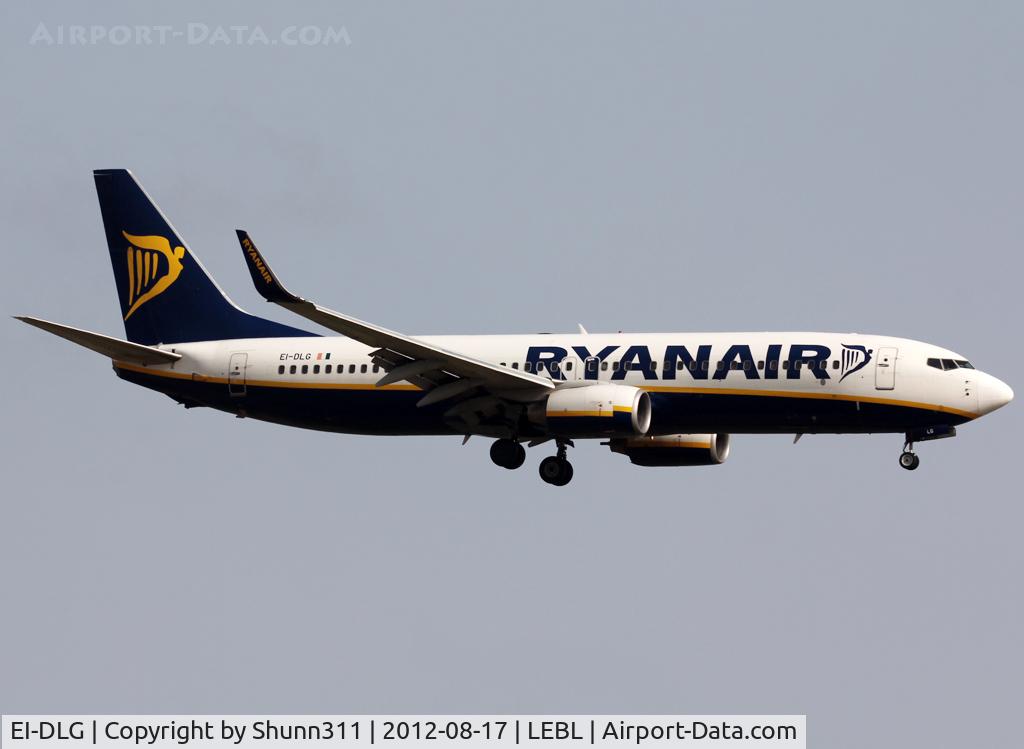 EI-DLG, 2006 Boeing 737-8AS C/N 33589, Landing rwy 25R