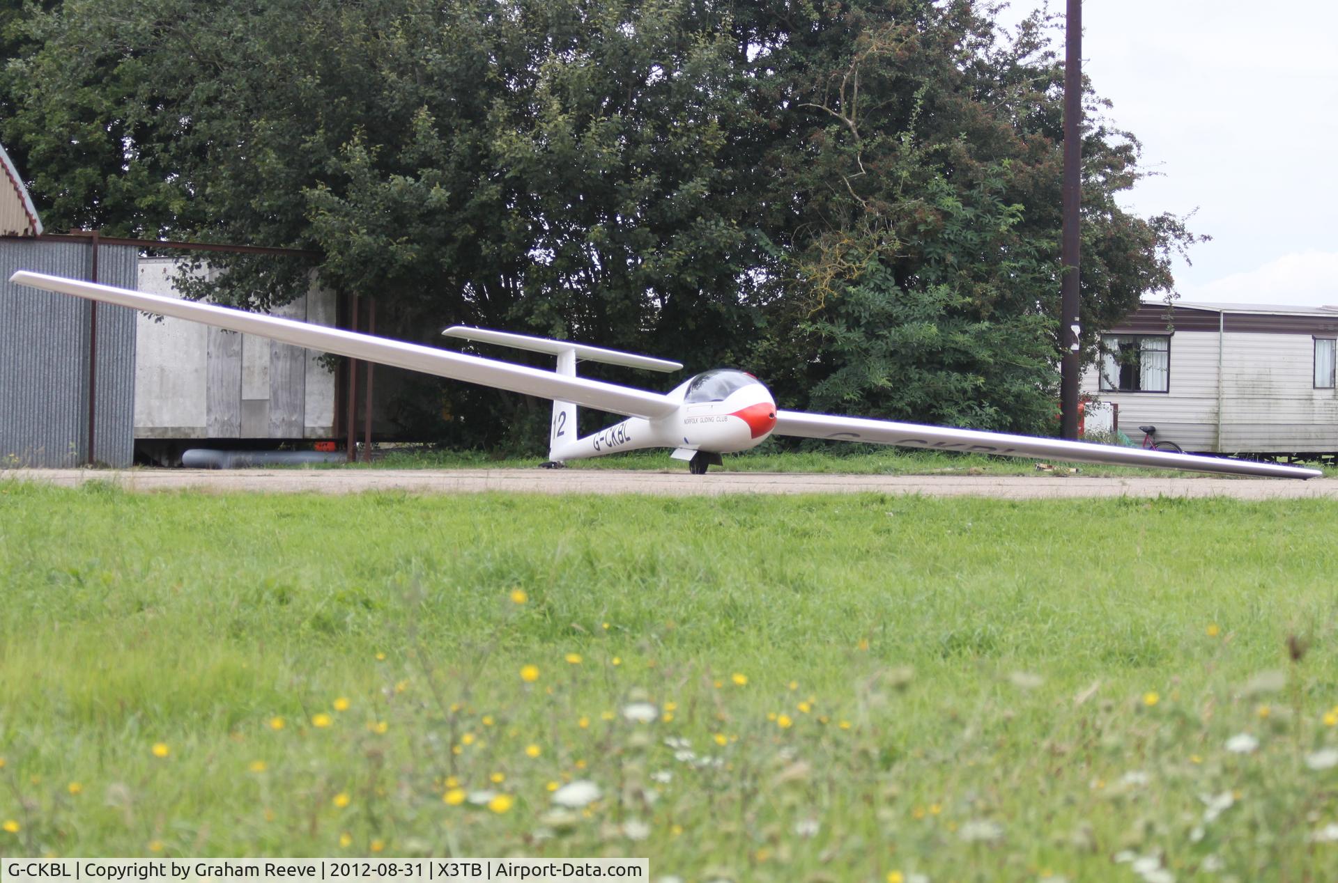 G-CKBL, Grob G-102 Astir CS C/N 1464, Parked at Tibenham.