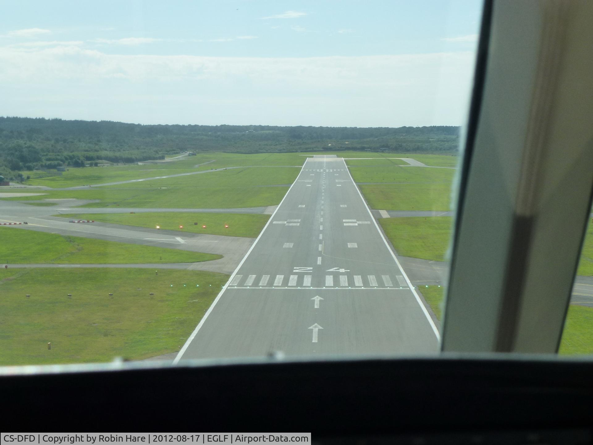 CS-DFD, 2001 Dassault Falcon 2000 C/N 174, Landing at Farnborough