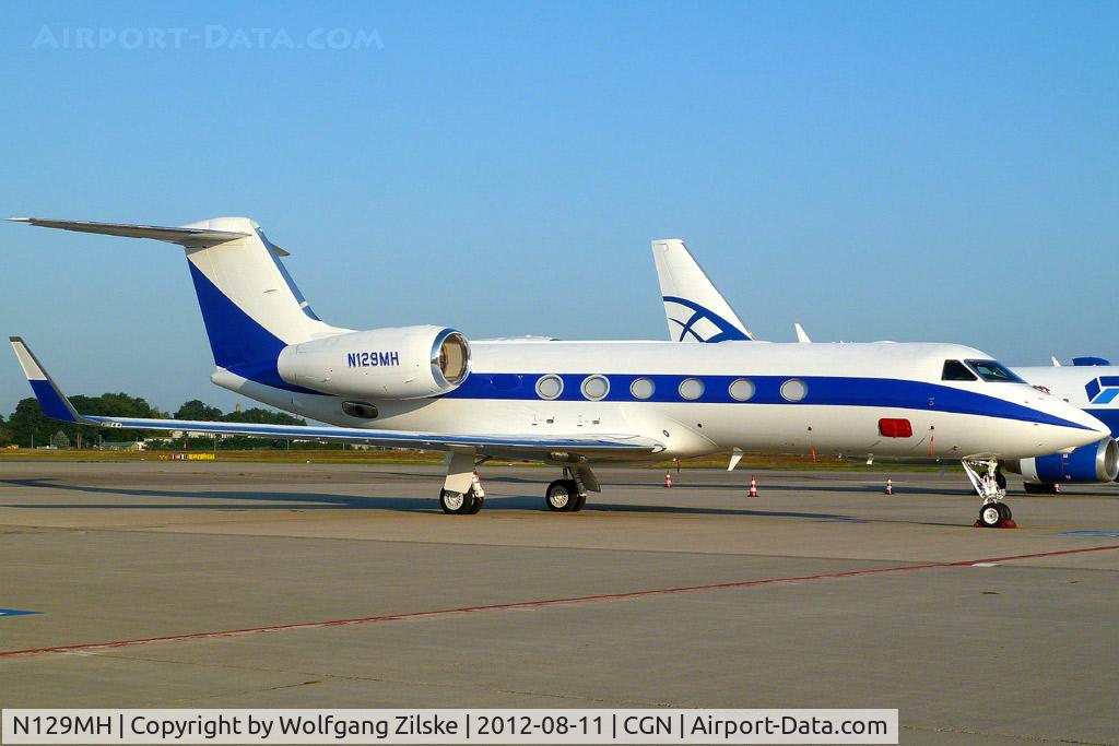 N129MH, 2003 Gulfstream Aerospace G-IV C/N 1517, visitor