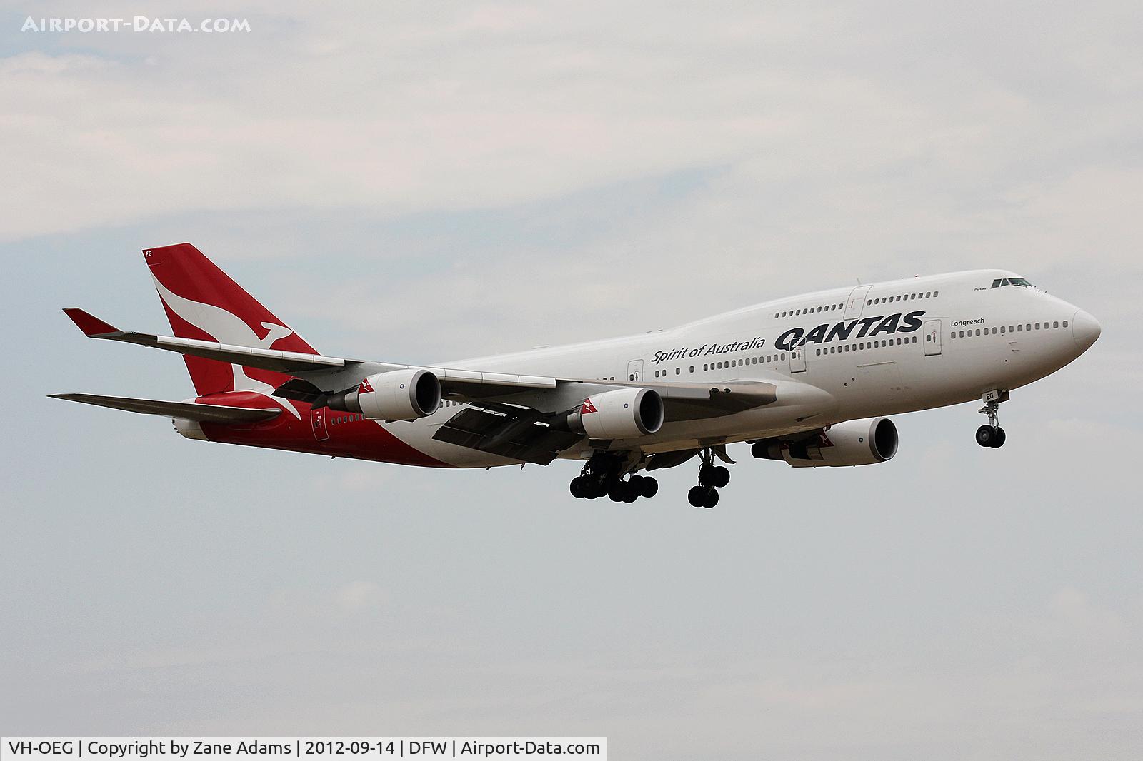 VH-OEG, 2002 Boeing 747-438/ER C/N 32911, Qantas Airlines landing at DFW Airport