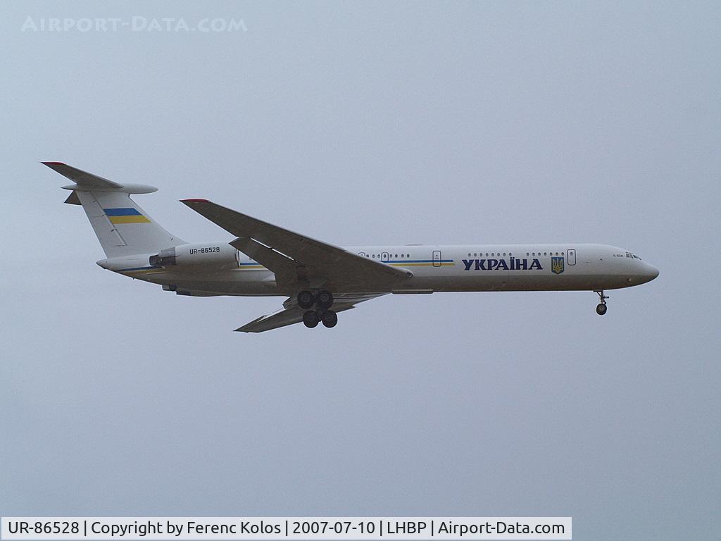 UR-86528, 1981 Ilyushin Il-62M C/N 4038111, Ferihegy