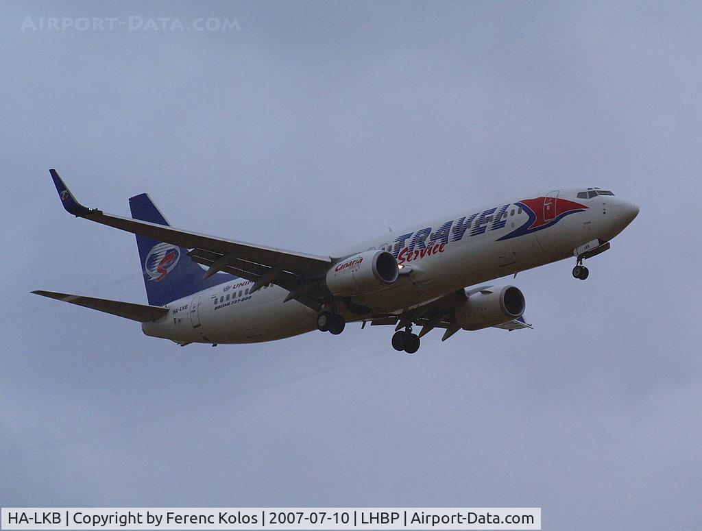 HA-LKB, 2004 Boeing 737-86Q C/N 30294, Ferihegy