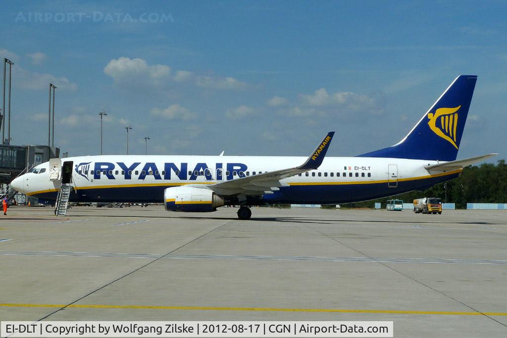 EI-DLT, 2006 Boeing 737-8AS C/N 33597, visitor