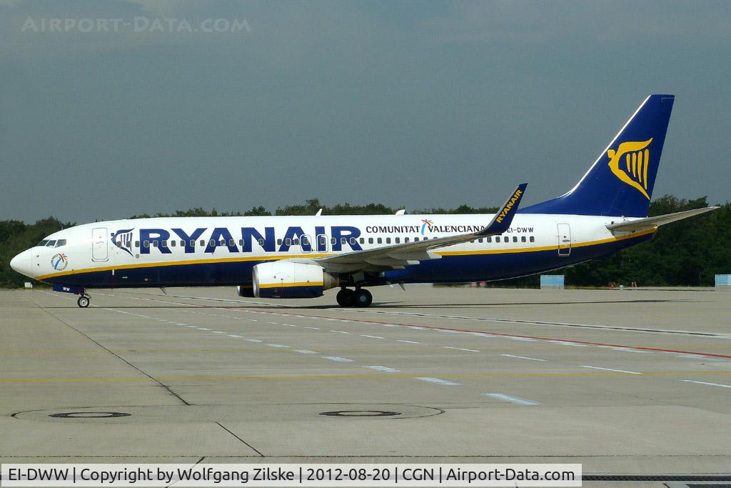 EI-DWW, 2008 Boeing 737-8AS C/N 33629, visitor
