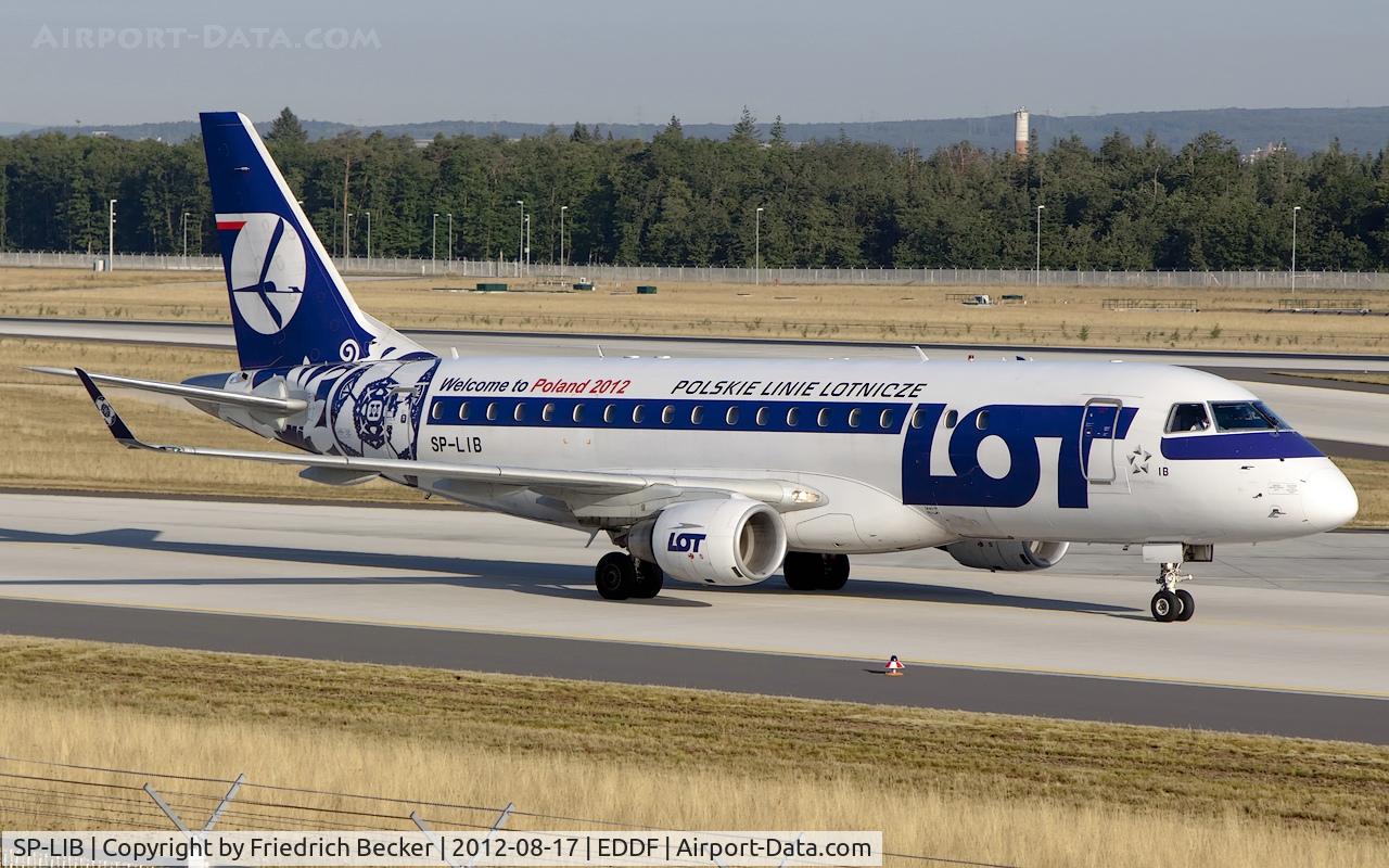 SP-LIB, 2006 Embraer 175STD (ERJ-170-200STD) C/N 17000132, taxying to the gate