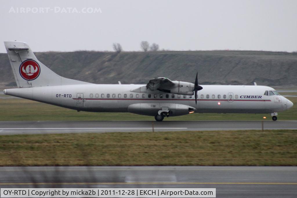 OY-RTD, 1997 ATR 72-202 C/N 509, Take off in 22R