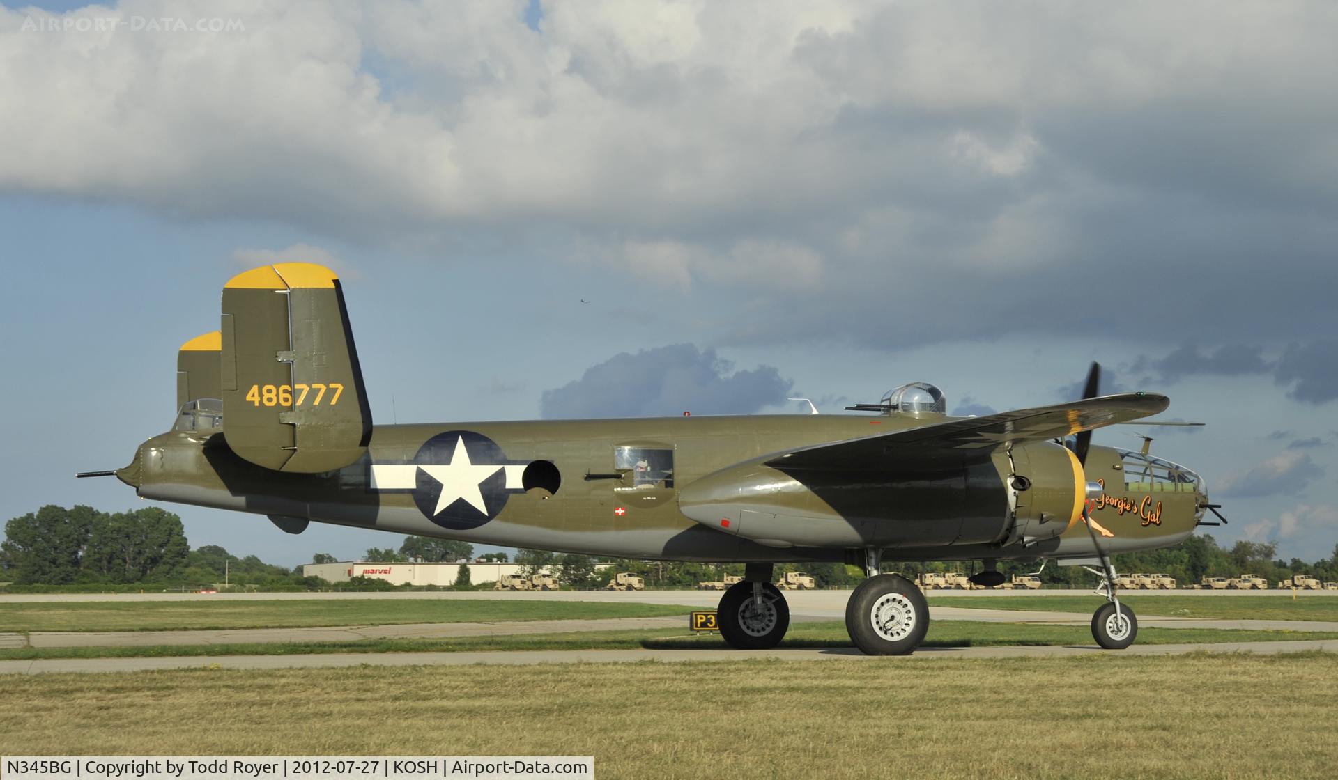 N345BG, 1944 North American TB-25N Mitchell C/N 108-47531, Taxiing for departure at Airventure 2012
