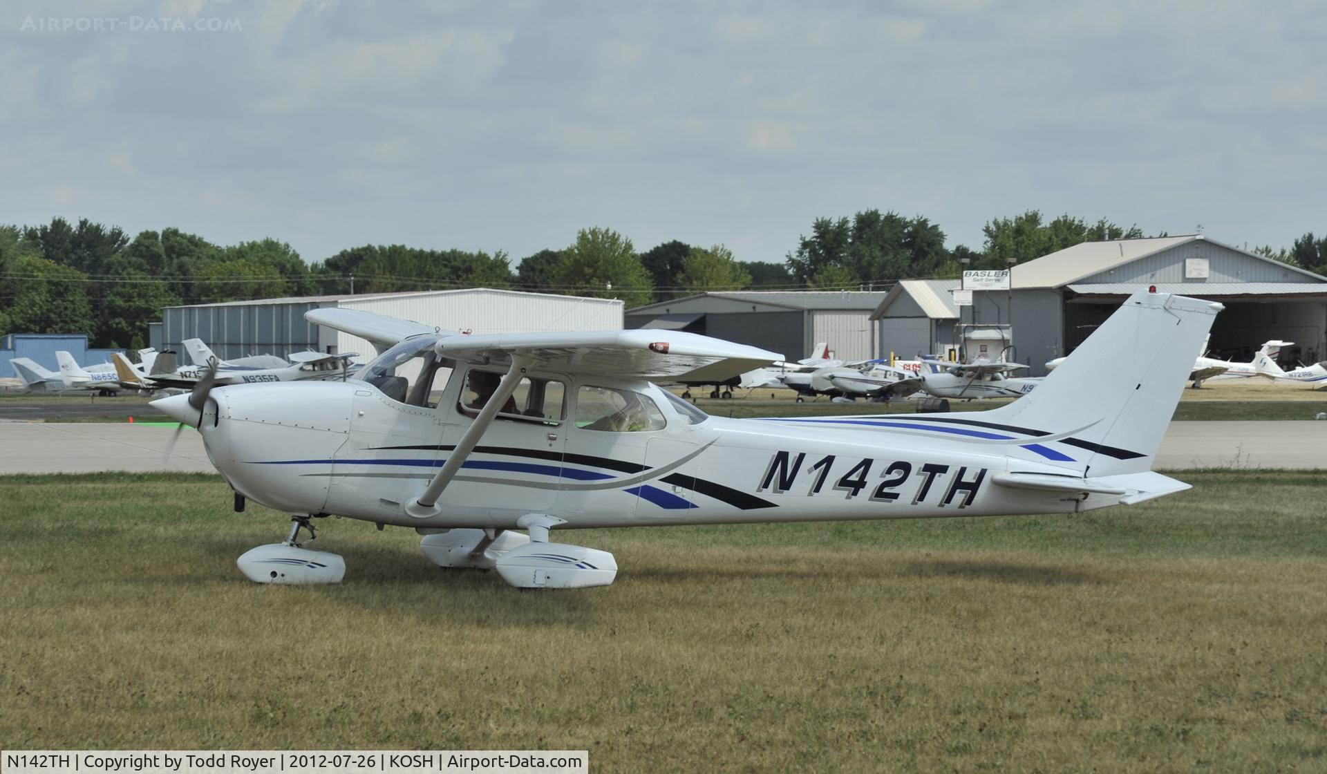 N142TH, Cessna 172N C/N 17272047, Airventure 2012