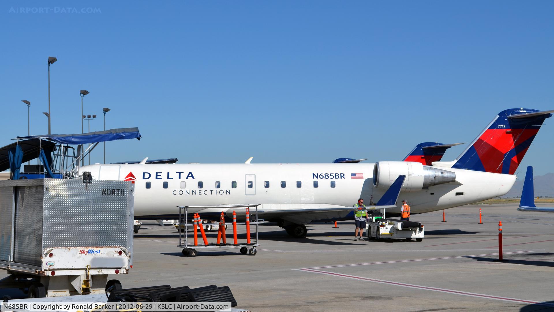 N685BR, 2002 Bombardier CRJ-200ER (CL-600-2B19) C/N 7712, SLC, UT