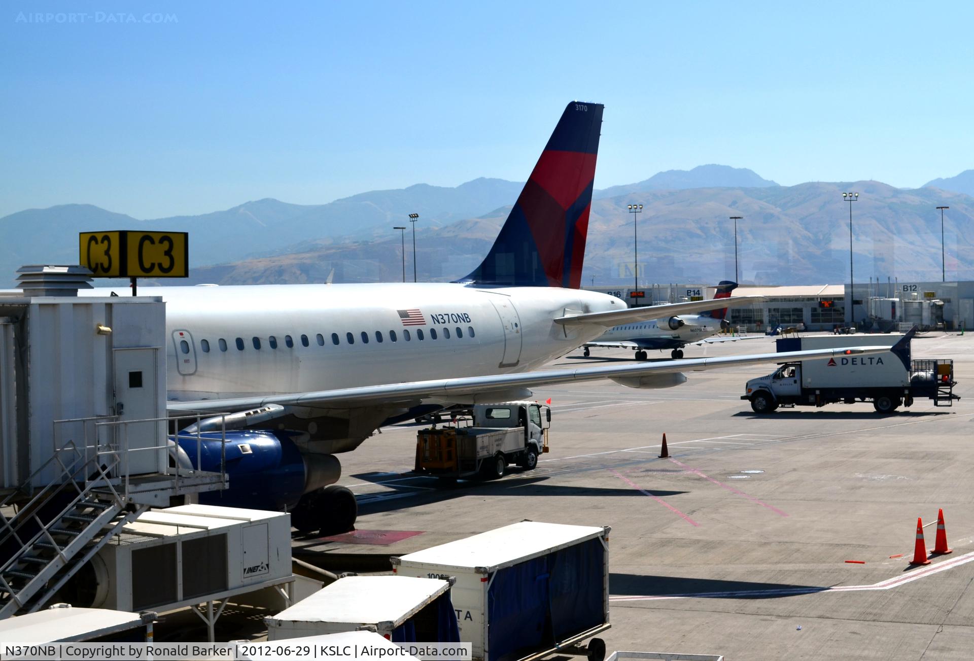 N370NB, 2003 Airbus A319-114 C/N 2087, SLC, UT