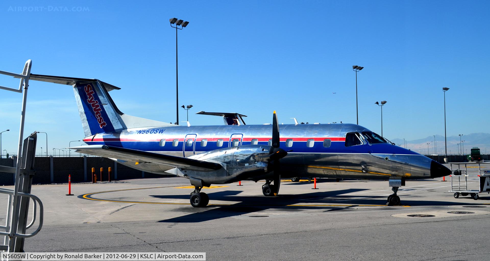N560SW, 1998 Embraer EMB-120ER Brasilia C/N 120334, SLC, UT