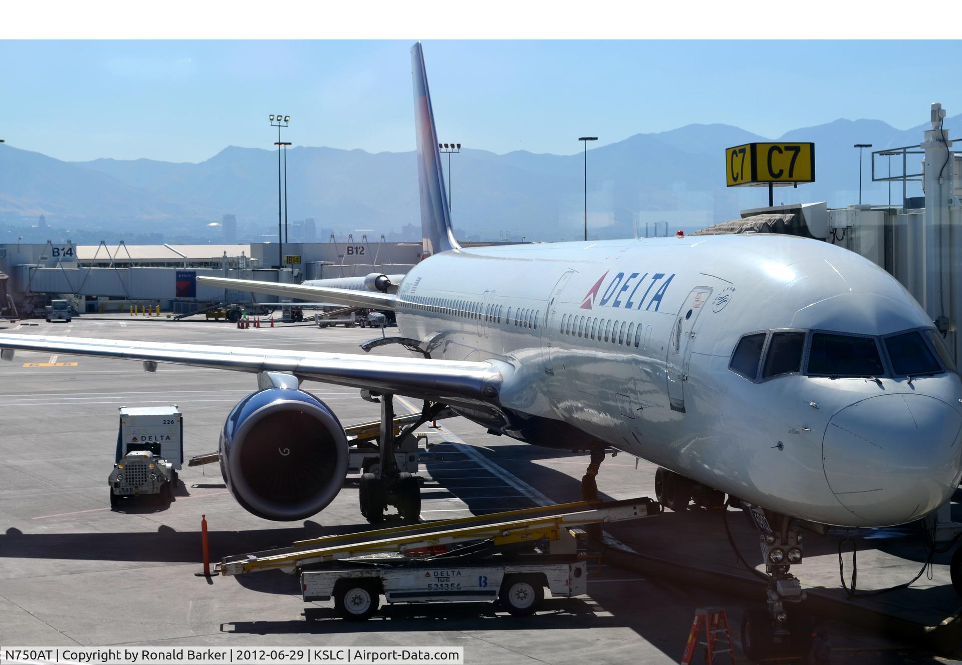 N750AT, 1984 Boeing 757-212 C/N 23126, SLC, UT