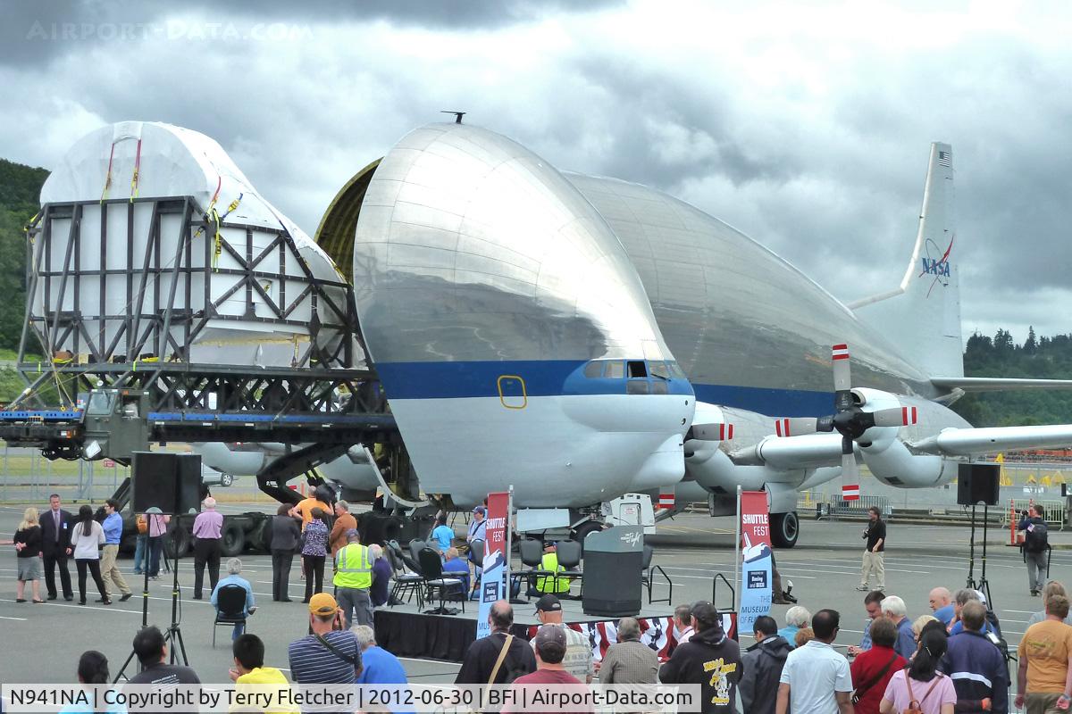 N941NA, 1983 Aero Spacelines 377SGT-F Super Guppy Turbine C/N 0004, Nasa Guppy , Airbus 377SGT-F, c/n: 4 unloading its cargo at BFI