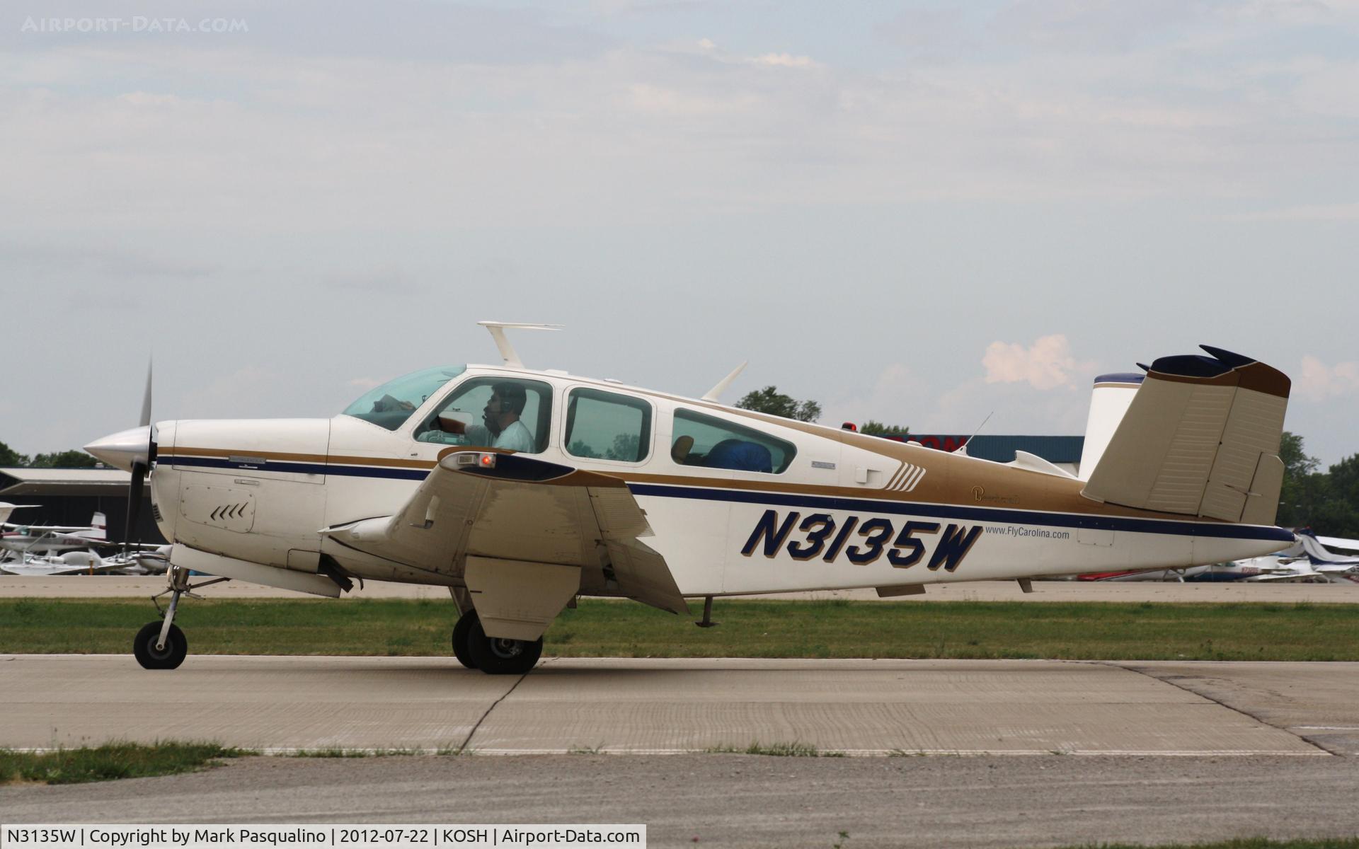 N3135W, 1973 Beech V35B Bonanza C/N D-9538, Beech V35B