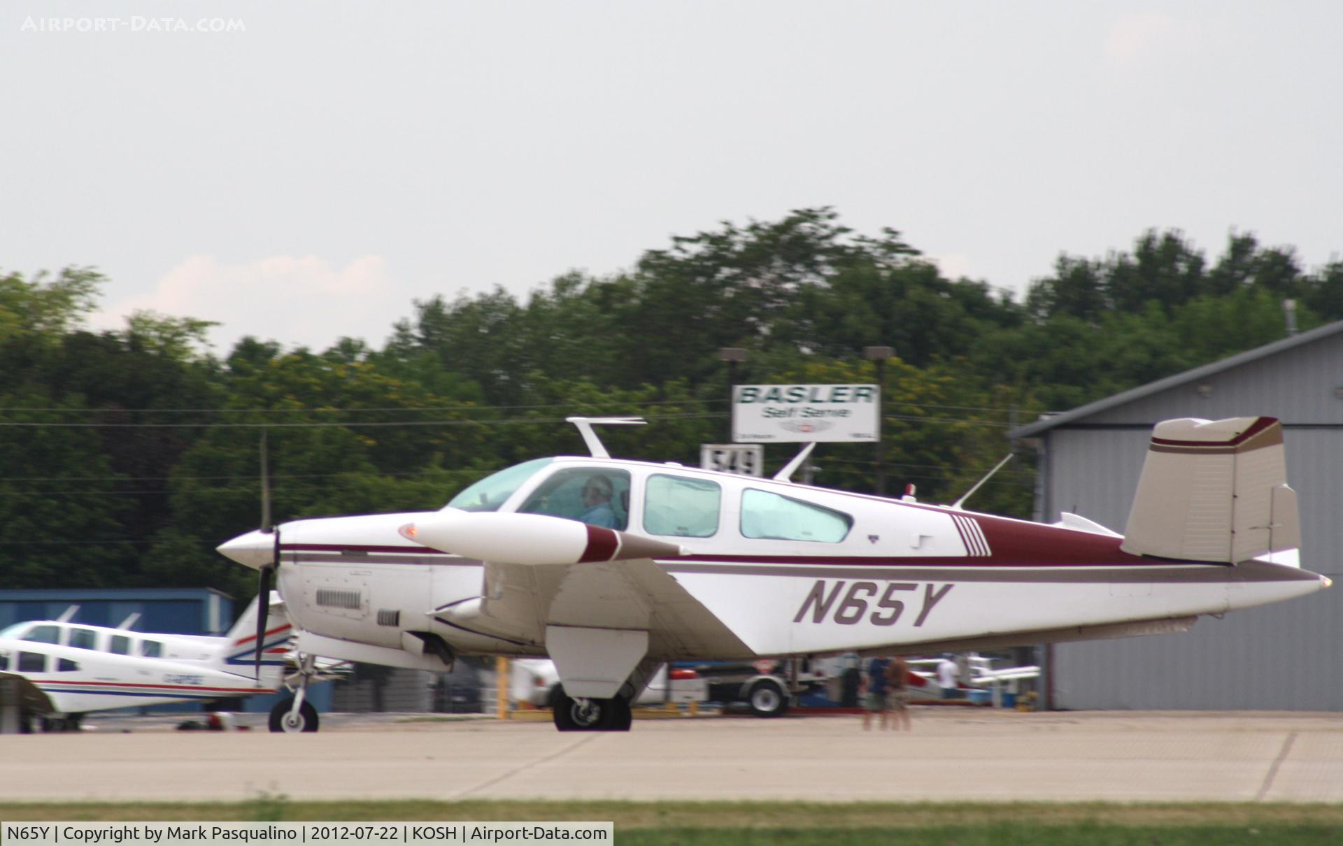 N65Y, 1977 Beech V35B Bonanza C/N D-10080, Beech V35B