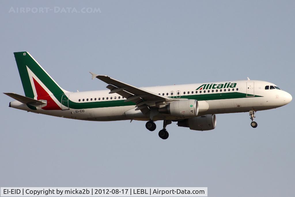 EI-EID, 2010 Airbus A320-216 C/N 4523, Landing