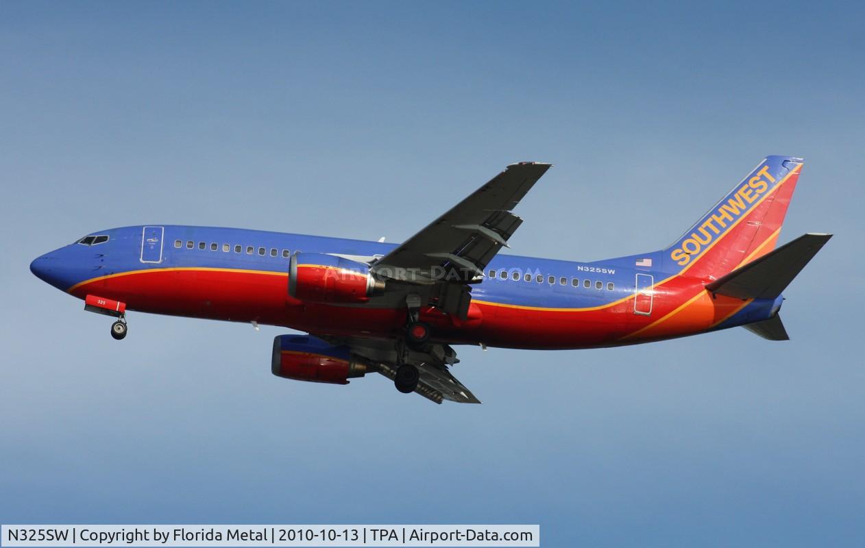 N325SW, 1987 Boeing 737-3H4 C/N 23689, Southwest 737