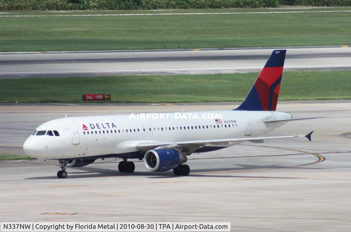 N337NW, 1992 Airbus A320-212 C/N 358, Delta A320