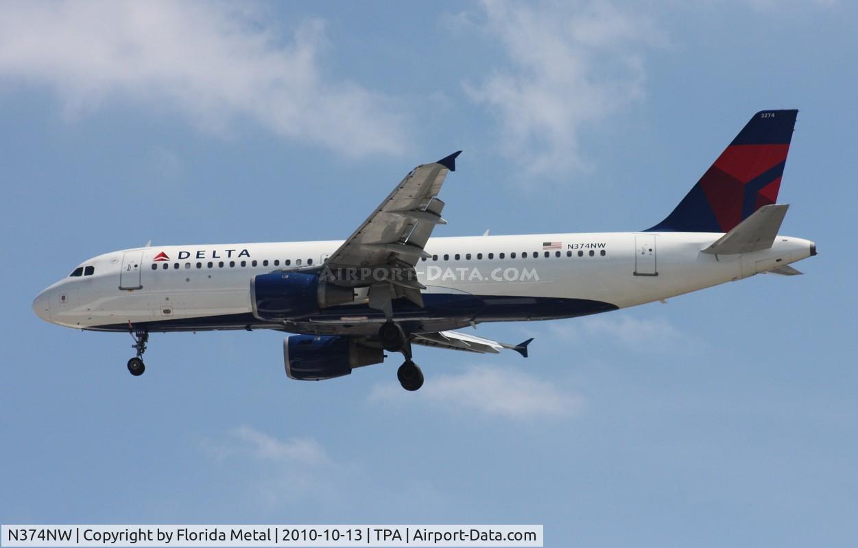 N374NW, 2001 Airbus A320-212 C/N 1646, Delta A320